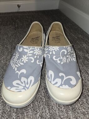 Dansko Blue and White Floral Slip-Ons Comfort Active